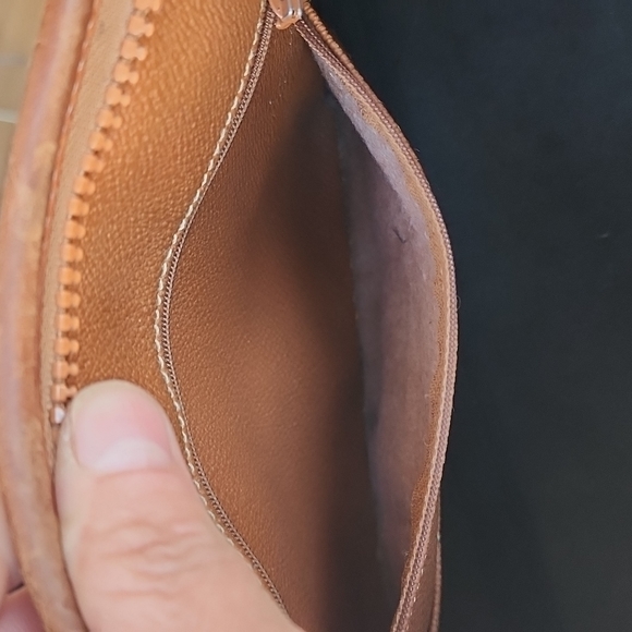 Vintage Dooney & Bourke Speedy Crossbody Shoulder Bag - Picture 14 of 17